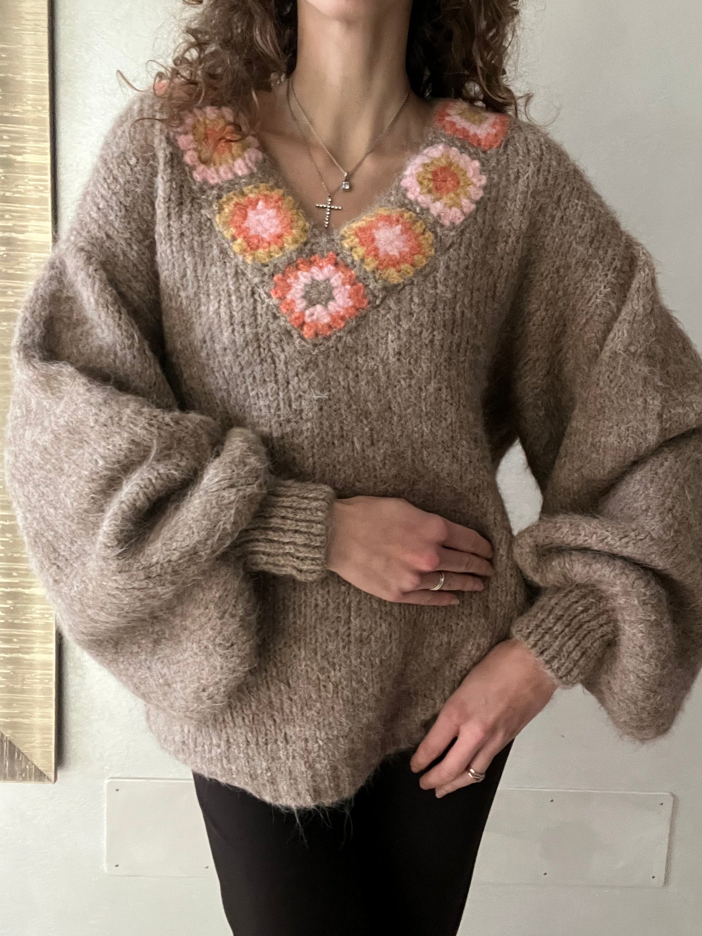 Maglione ricami fiori