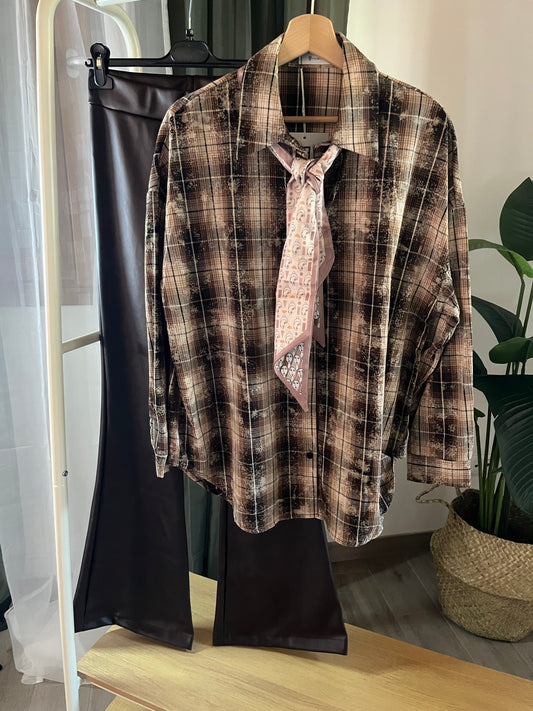 Camicia con foulard