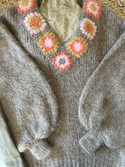 Maglione ricami fiori