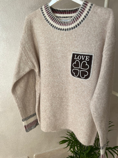 Maglione tasca cuore