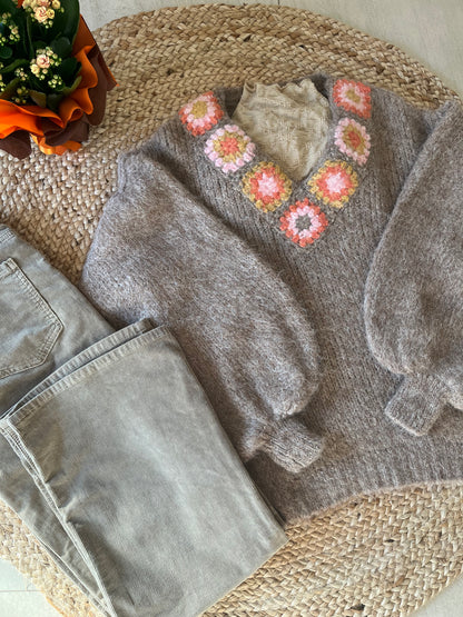Maglione ricami fiori